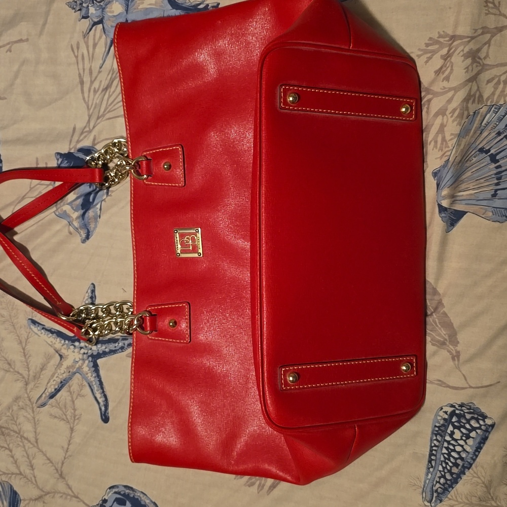 Dooney & Bourke tote bag.